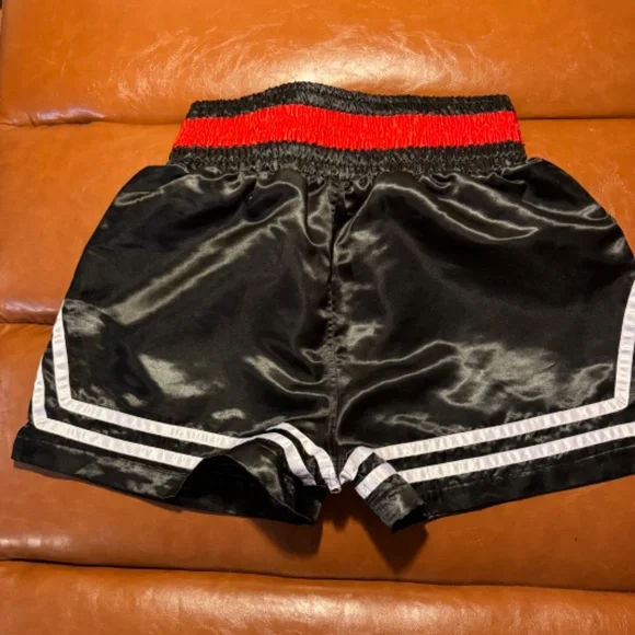 Guess x J Balvin Vibras Shorts
